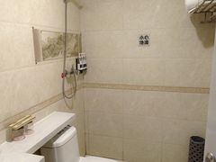 -德全心悦酒店(北京金台路地铁站店)