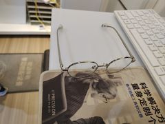 -瑞司视光眼镜·蔡司战略合作眼镜店(新街口店)