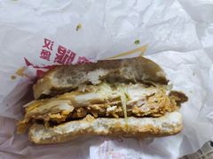 麦辣鸡腿堡-麦当劳(欧亚卖场店)