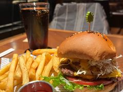 海绵宝宝菠萝屋汉堡-Take A Bite·TAB汉堡