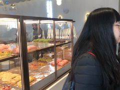 面包甜点陈列柜-奈雪的茶(中粮祥云小镇店)