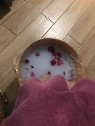 -香港倾城国际·美容美体中心