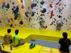 -问山MountQuest攀岩馆