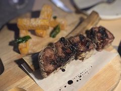 牛肋排配玉米条-Mercato莫卡多露台餐厅与酒吧(K11店)