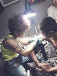 iphone_upload_pic-异族刺青创意工作室