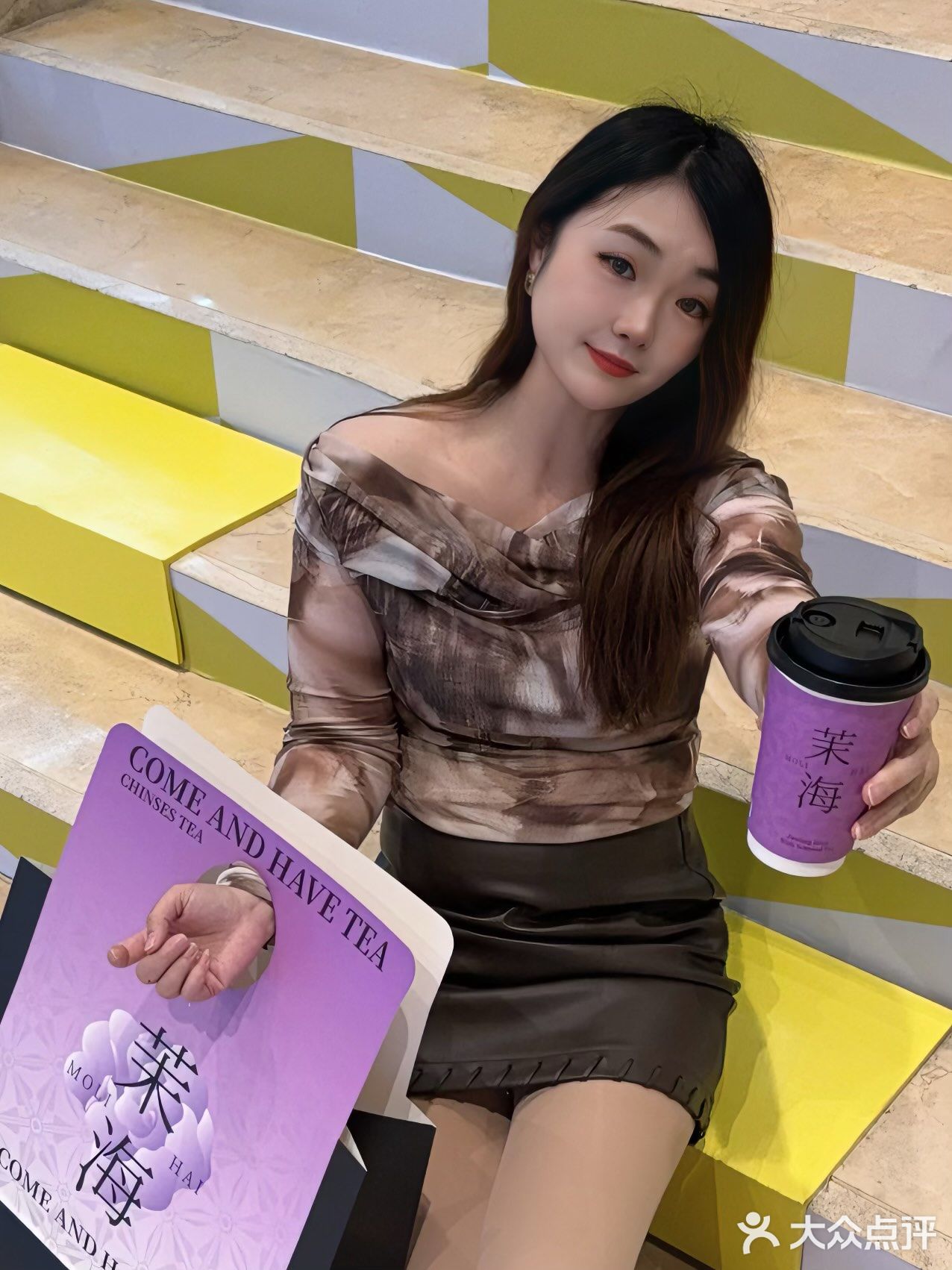 大家赶紧冲～新店开业就送周边，太划算啦！