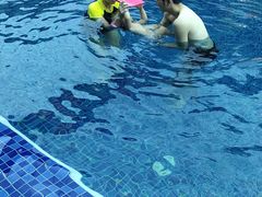 -酷游亲子游泳中心