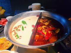 -湊湊火锅·茶憩(新中关购物中心店)