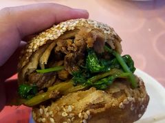 烧饼夹肉-烤肉宛饭庄(南礼士路店)