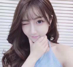 -变画·发型STUDIO