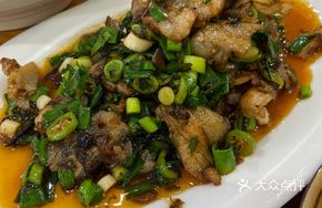 Earthen Salt Cabbage Braised Pork