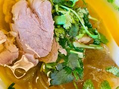 牛肉粉丝汤-哑巴生煎(临顿路店)