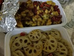 -扒虾小妹儿麻辣海鲜(宏图街店)