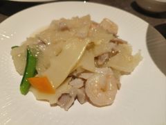 -闫府私房菜·老字号(恒隆店)