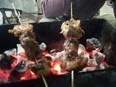 -老广烧烤(骆驼山康馨园店)