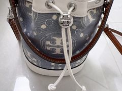 -京伟修鞋洗鞋奢侈品皮具护理店