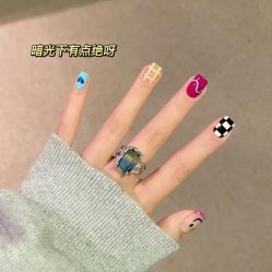 -悦指间美甲美睫