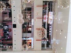 -鸿通城购物中心