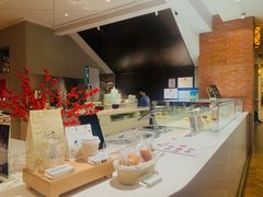 -潮一不贰·法式甜品·生日蛋糕·西式简餐(外滩店)