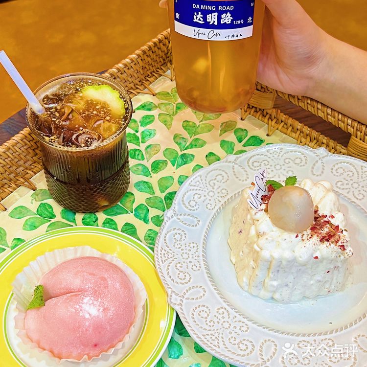 真的可以一个人吃掉4寸蛋糕