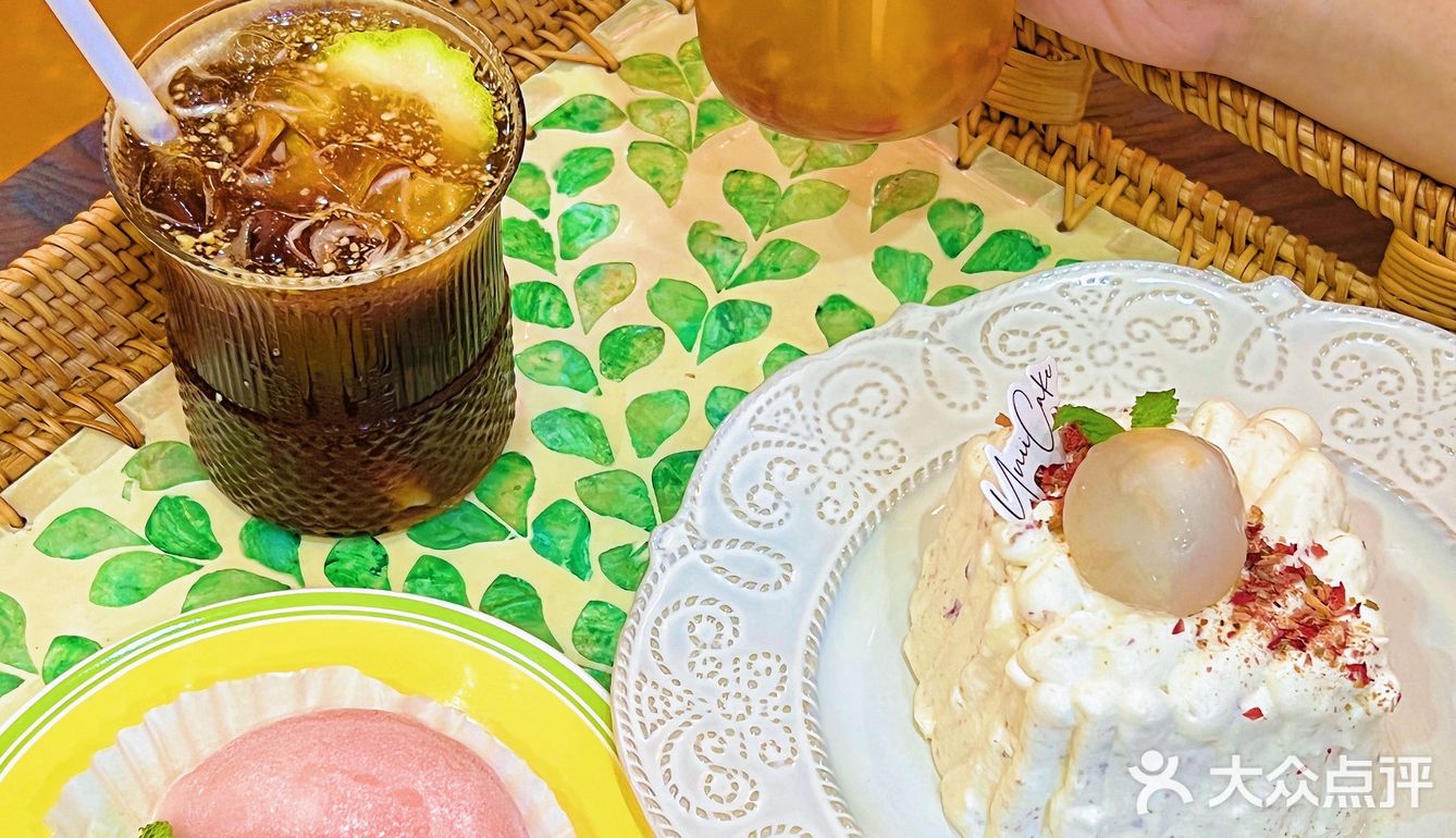 真的可以一个人吃掉4寸蛋糕