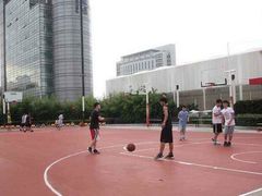 -洛克公园·篮球·足球·羽毛球(莘庄店)