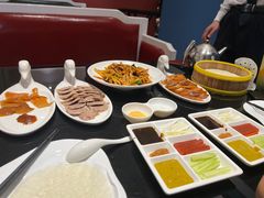 精品烤鸭-皇城根北京风味主题餐厅(中海环宇城店)