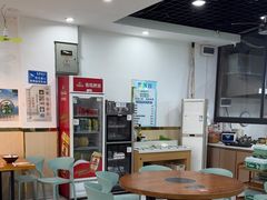 -老何家后安粉·糟粕醋海鲜火锅(三亚湾椰梦长廊店)