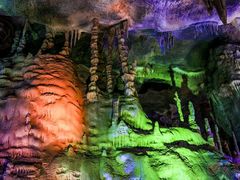 -泰安地下龙宫景区