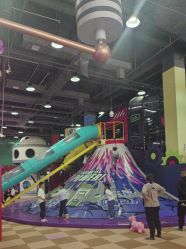 -欧酷世界动力星球(王府井奥莱UP TOWN店)