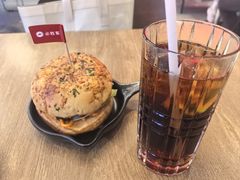 -必胜客(航洋国际店)