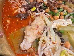 -张翻越·川渝冒菜·武汉黑鸭煲(城北万象城店)