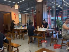 -邱芳粉店(迎宾大道旗舰店)