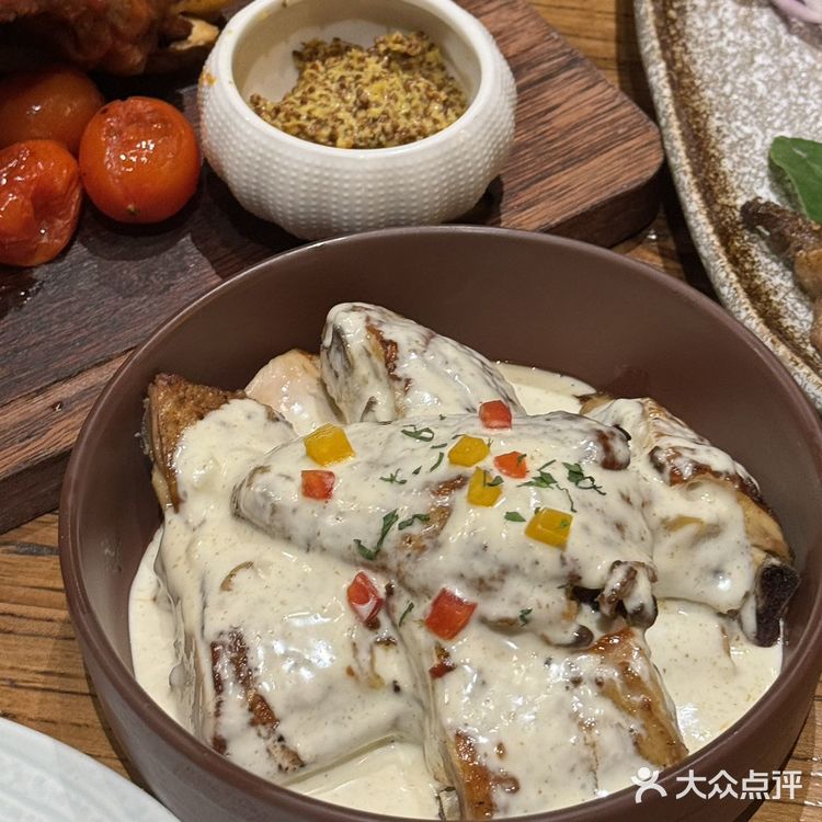 小情侣约会不知道去哪里,一定要来这家西餐厅