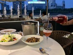 -MONICH牛排融合餐厅(和义大道购物中心店)