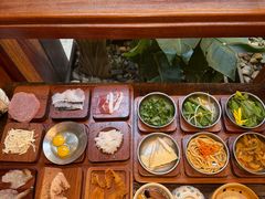 -银米·云南传统过桥米线(双廊黑金冠店)