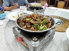 干锅野笋-大别山度假酒店-中餐厅