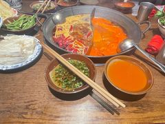 -萍姐火锅·公路夜市(武汉首店)