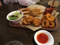 小吃拼盘-疯克大象美式烤肉餐厅