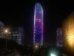 -The ROOF (通盈中心店)