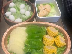 -左庭右院鲜牛肉火锅(金山万达店)