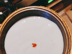 -老牌坊云南鱼豆花火锅(哈西万达店)