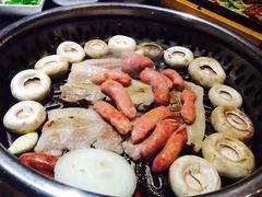 -草家酱蟹炭火烤肉店(珲春南路一店)