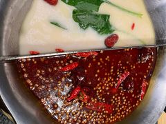 -湊湊火锅·茶憩(南京东路悦荟店)