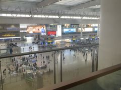 -麦当劳(上海虹桥站30B检票口楼上)