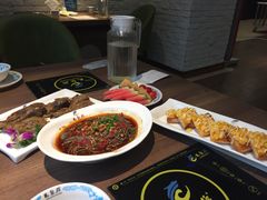 -龙聚德北京烤鸭(沙坪坝华宇A馆店)