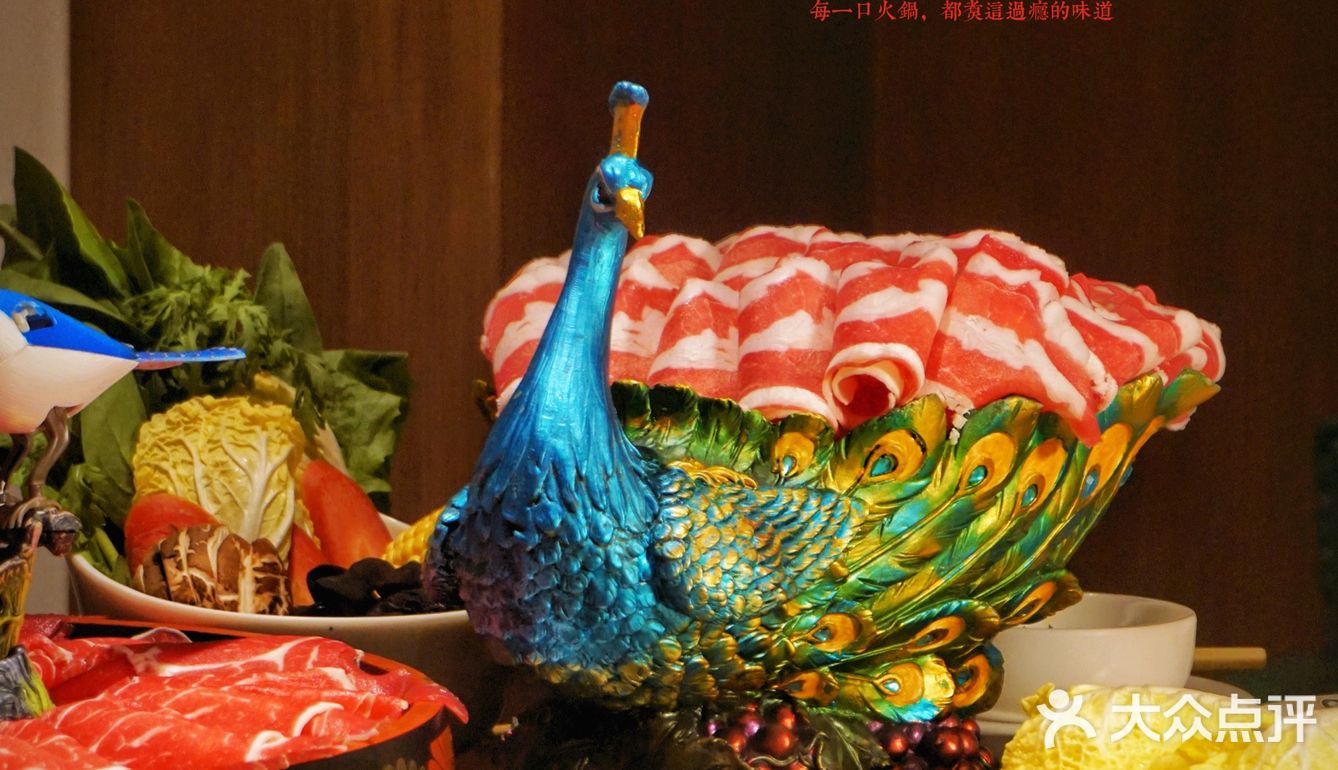 大口炫肉的过瘾四宫格|鸭血豆腐|扯面随便吃