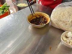 -张记奔吃小面