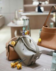 -德龙国际珠宝城