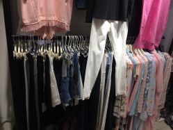 孕妇裤子和月子服-莉莲妈咪孕妇装(爱琴海购物公园店)